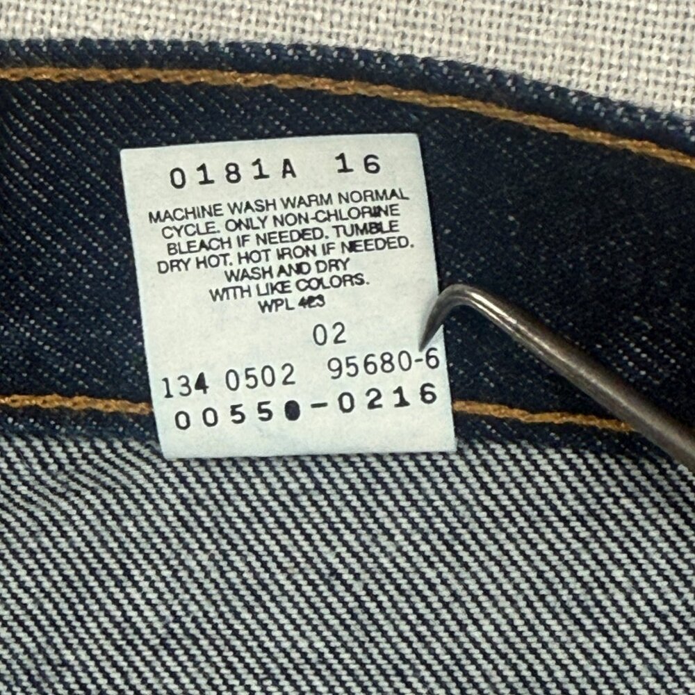 Vintage Levi's 550 Relaxed Fit Jeans Cotton Straight Leg Denim Size 38x36 NWT - Picture 8 of 8